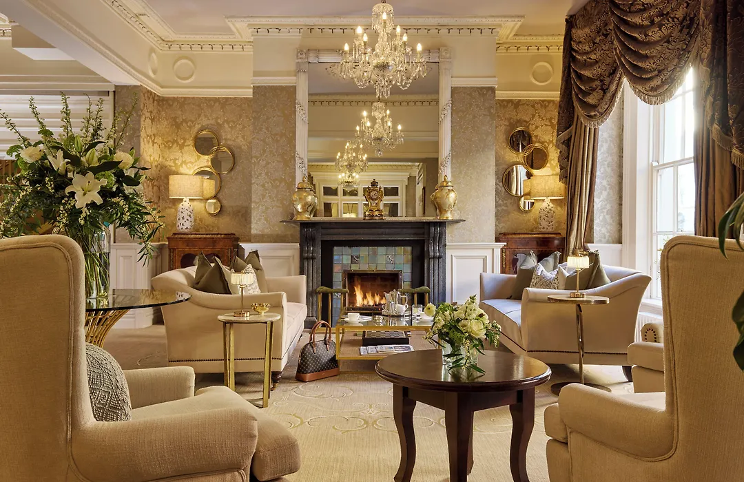 Buswells Hotel-1